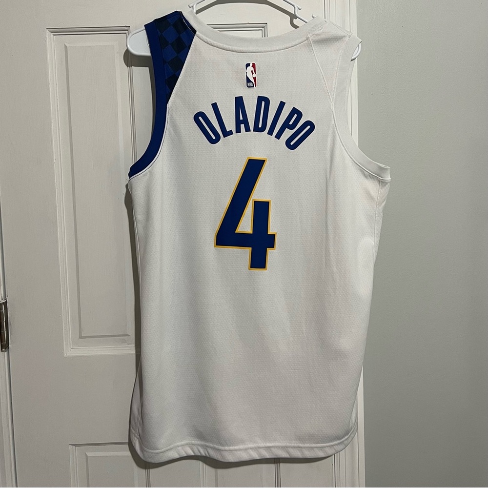 Pacers Oladipo NBA Jersey - Picture 2 of 3